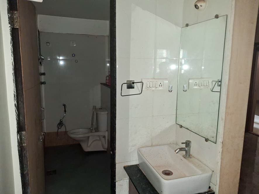 Property Photos 33