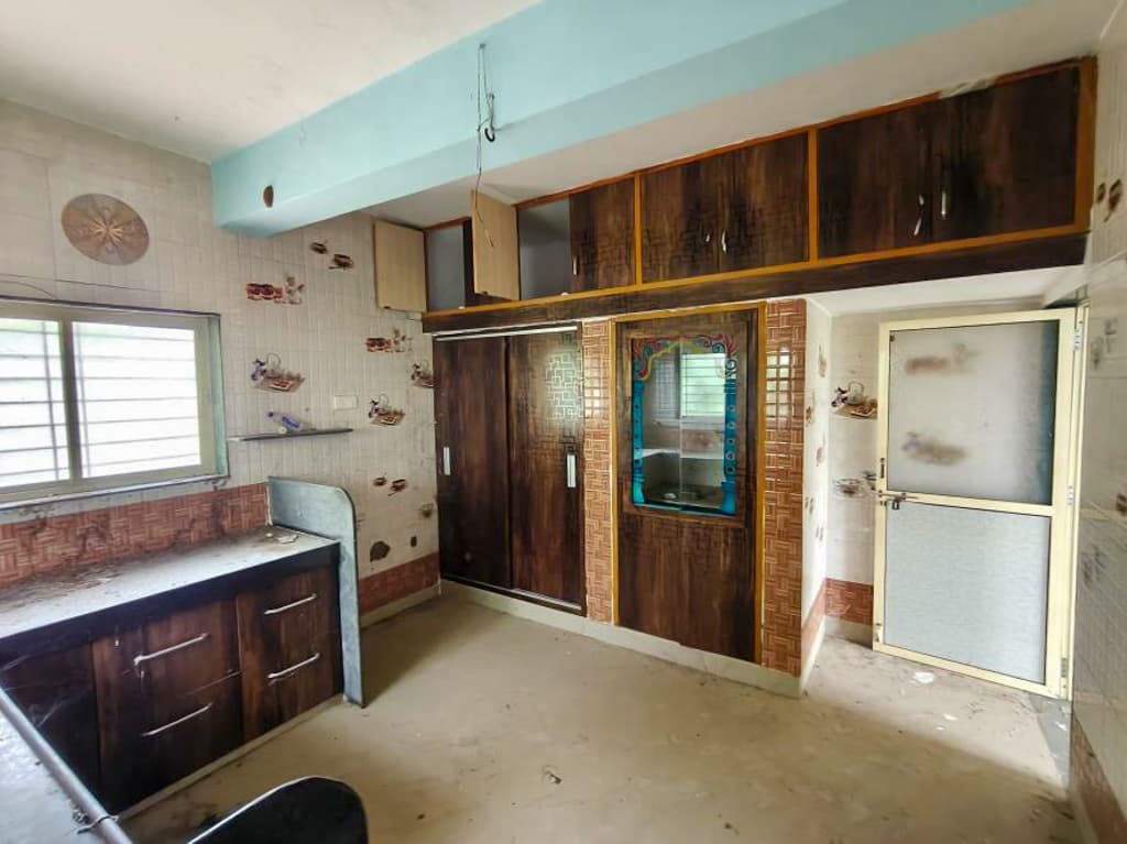 Property Photos 4