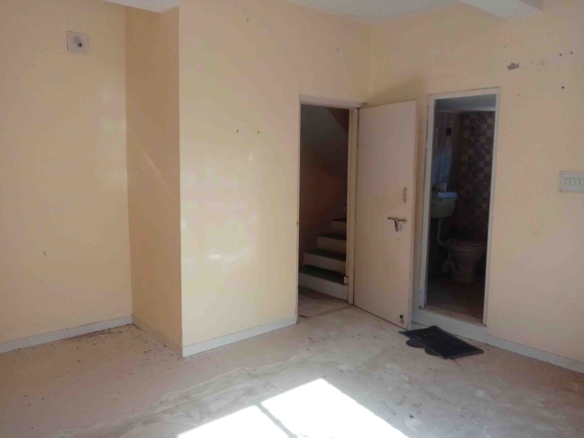 Property Photos 14