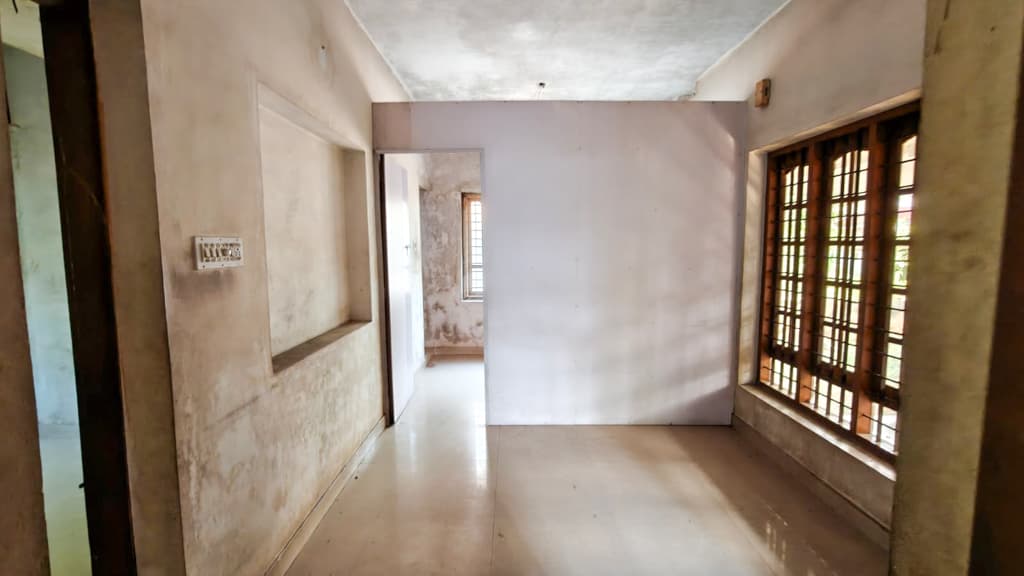 Property Photos 6
