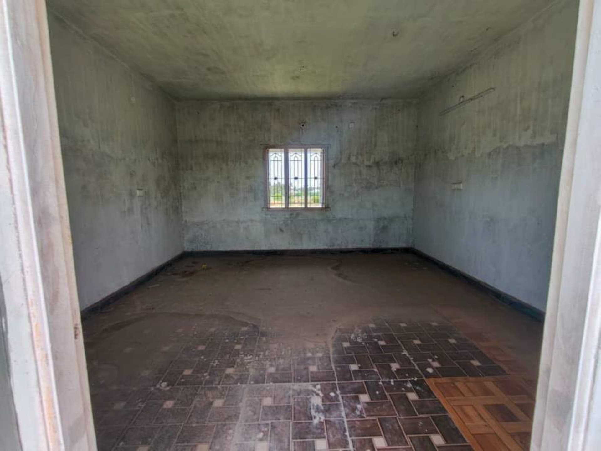 Property Photos 11