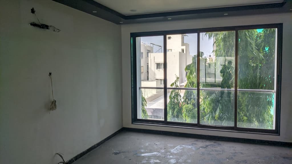 Property Photos 8