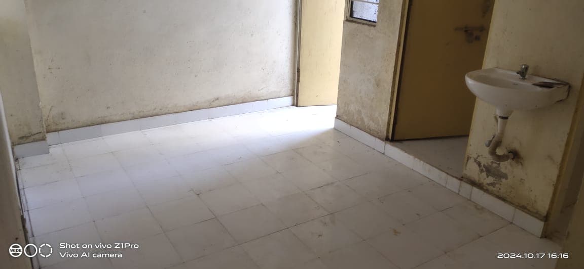 Property Photos 6