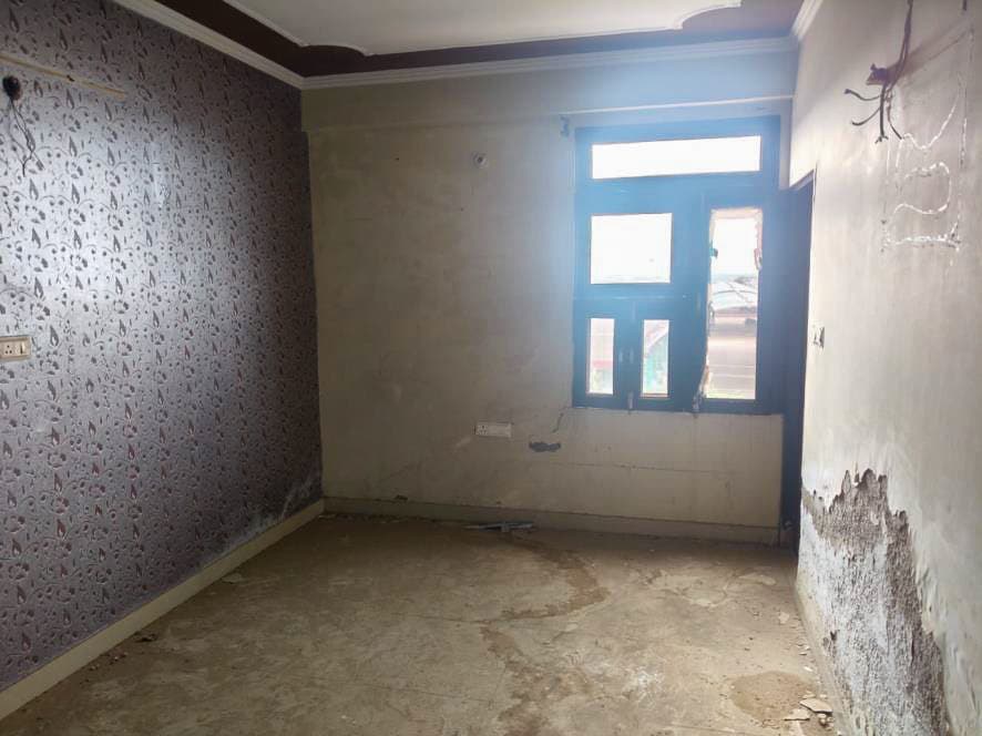 Property Photos 26