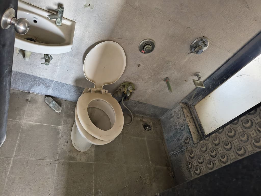 Property Photos 9