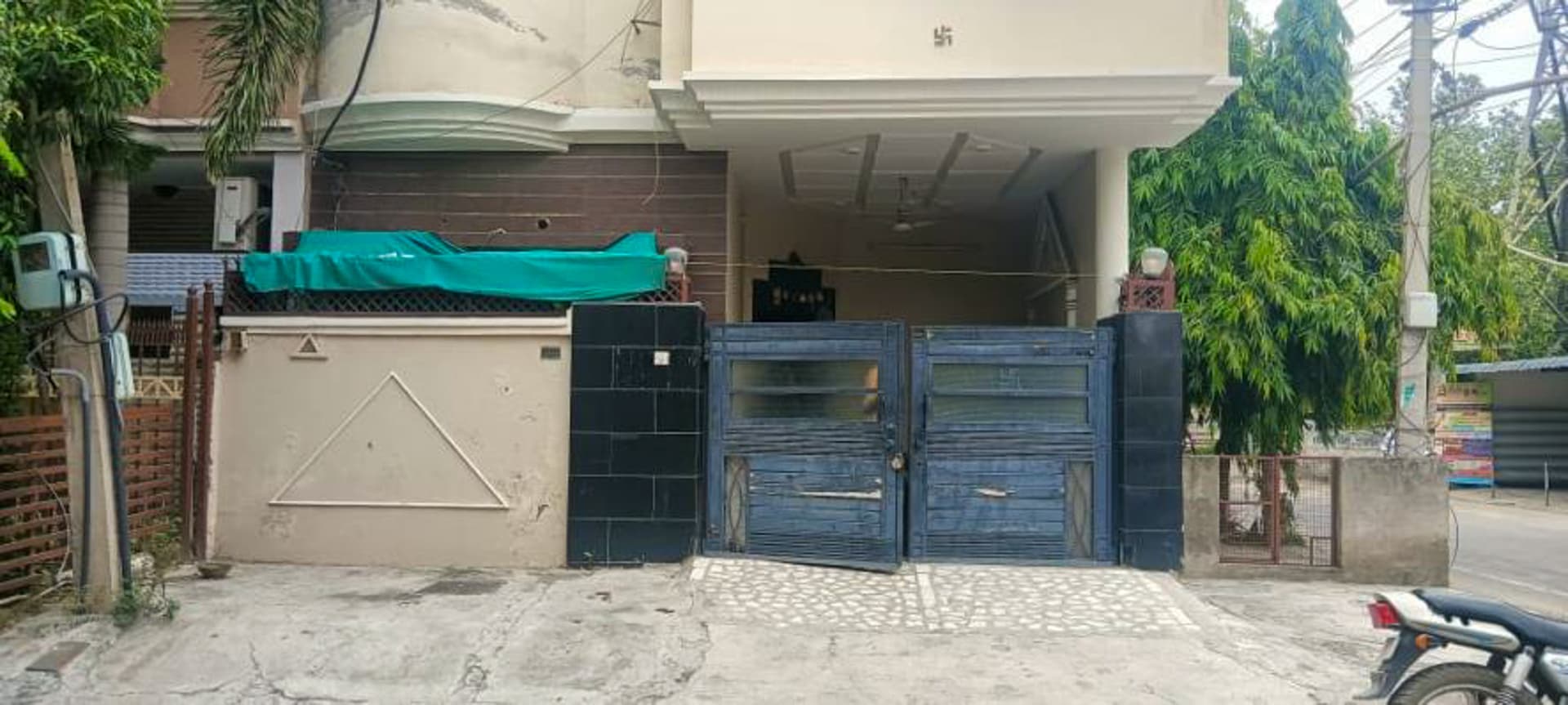 Property Photos 1