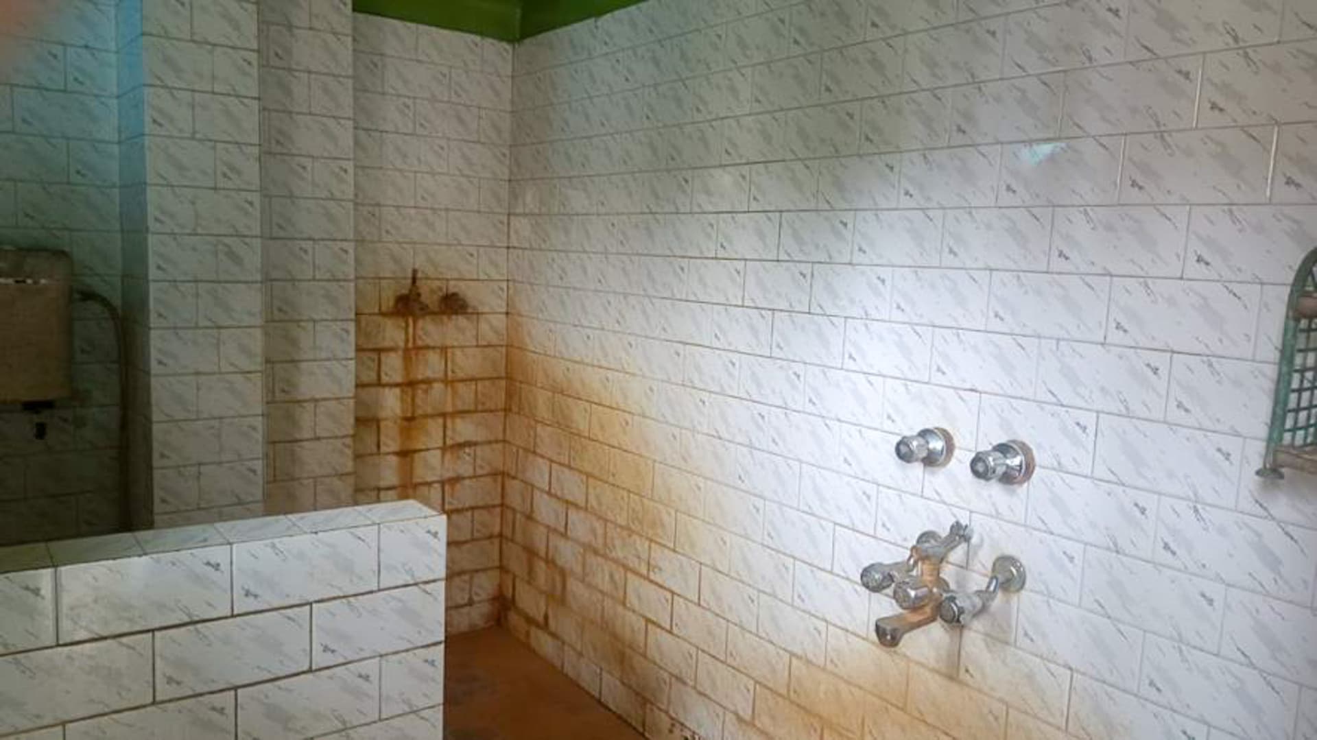Property Photos 9