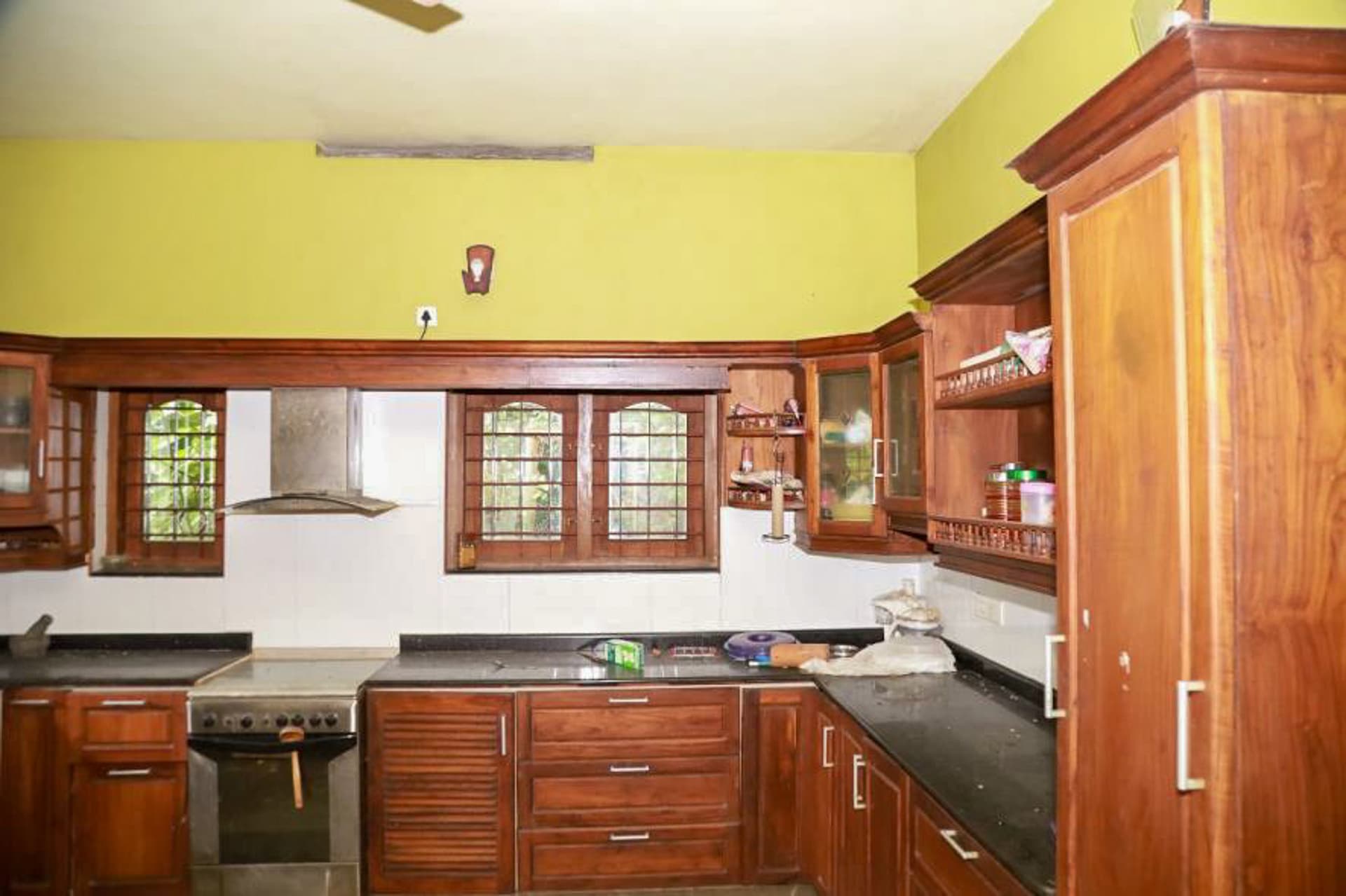 Property Photos 6