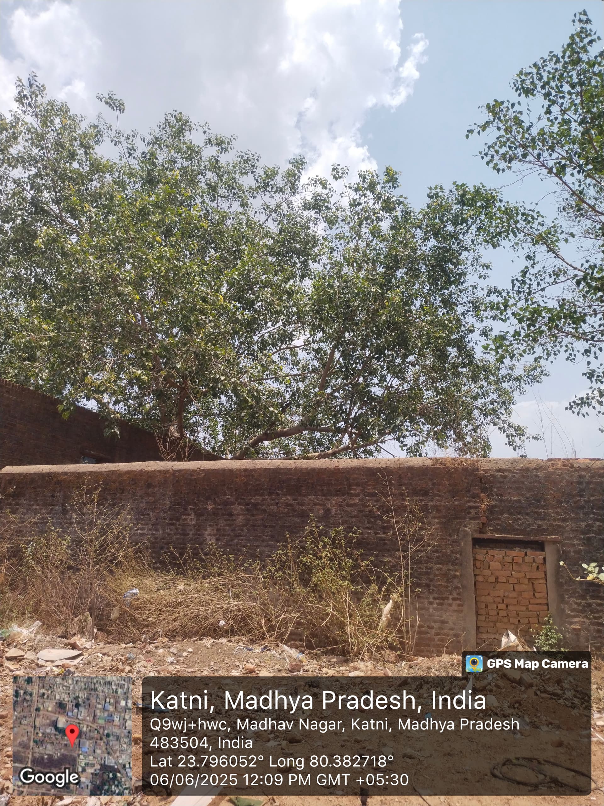 Property Photos 6