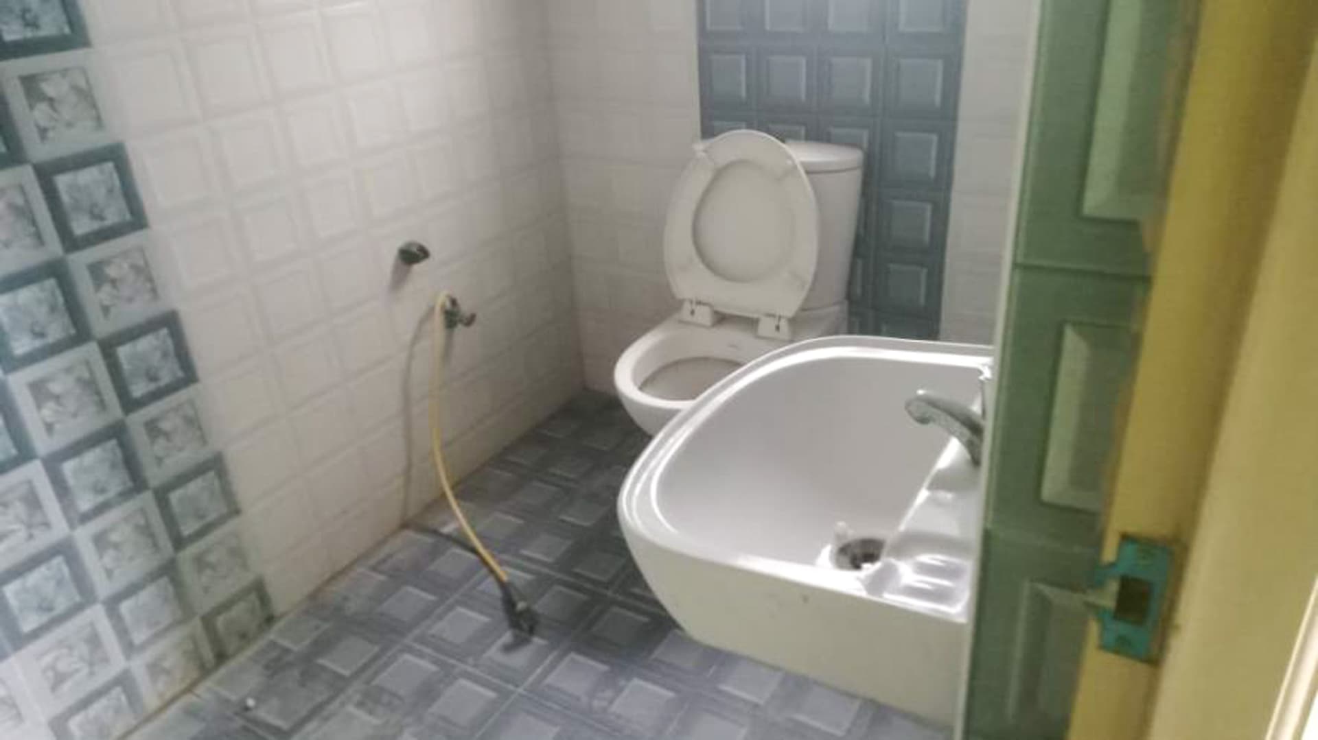 Property Photos 15