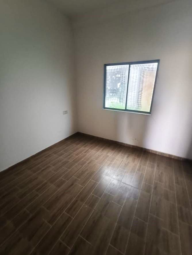 Property Photos 4