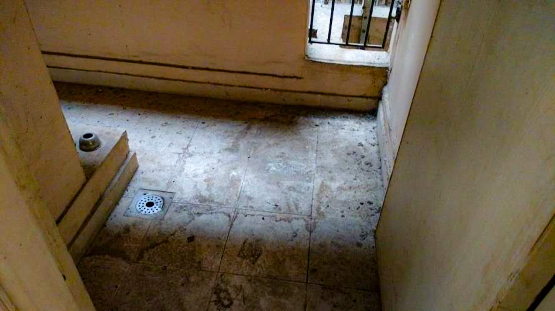 Property Photos 8