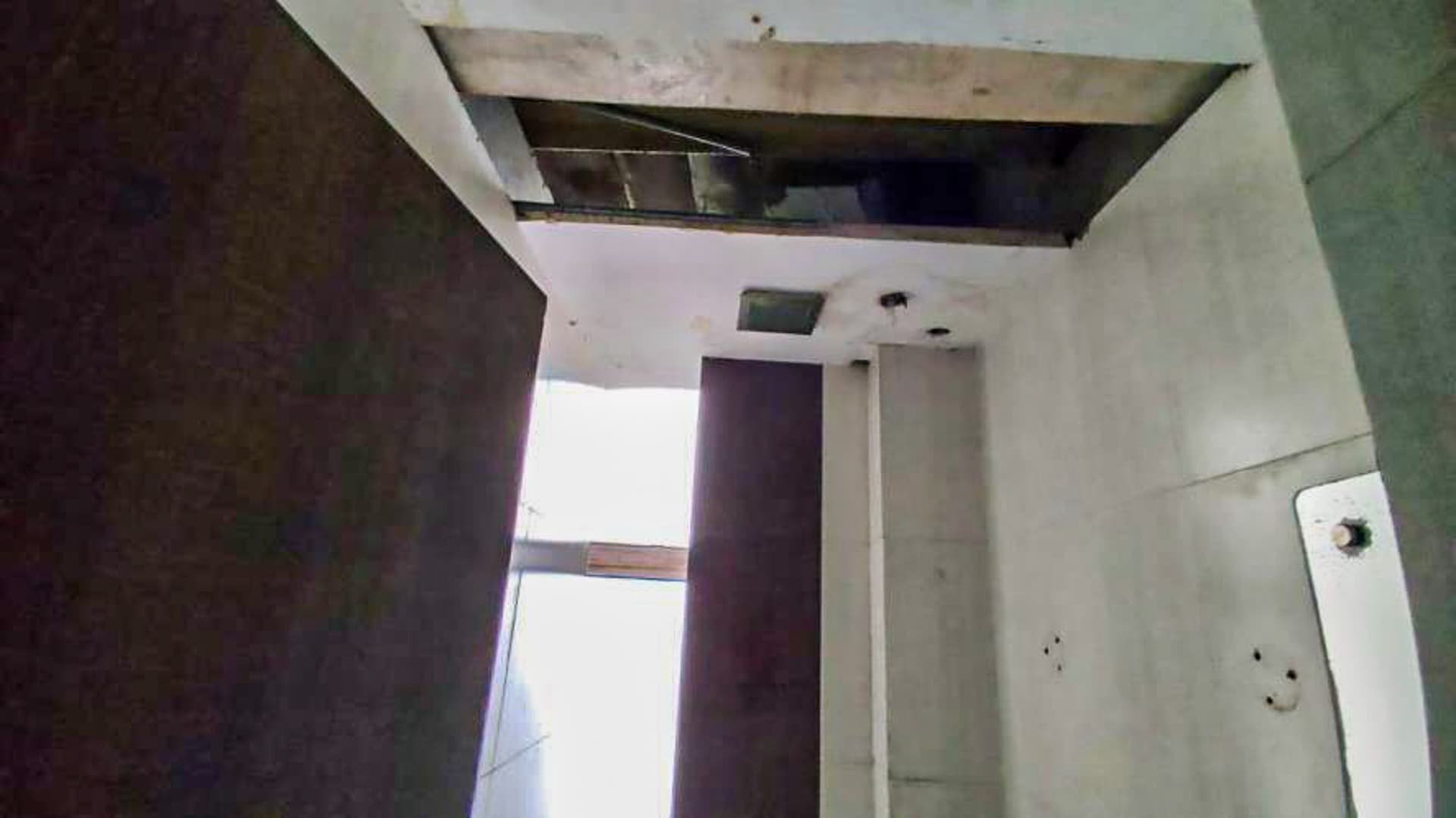 Property Photos 11