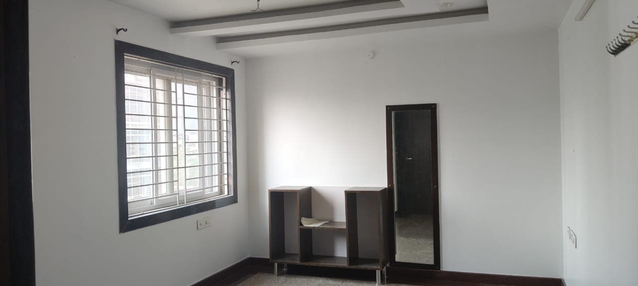 Property Photos 8