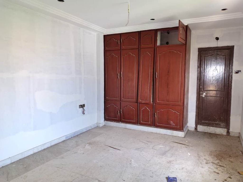 Property Photos 16