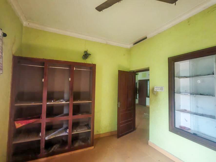Property Photos 6