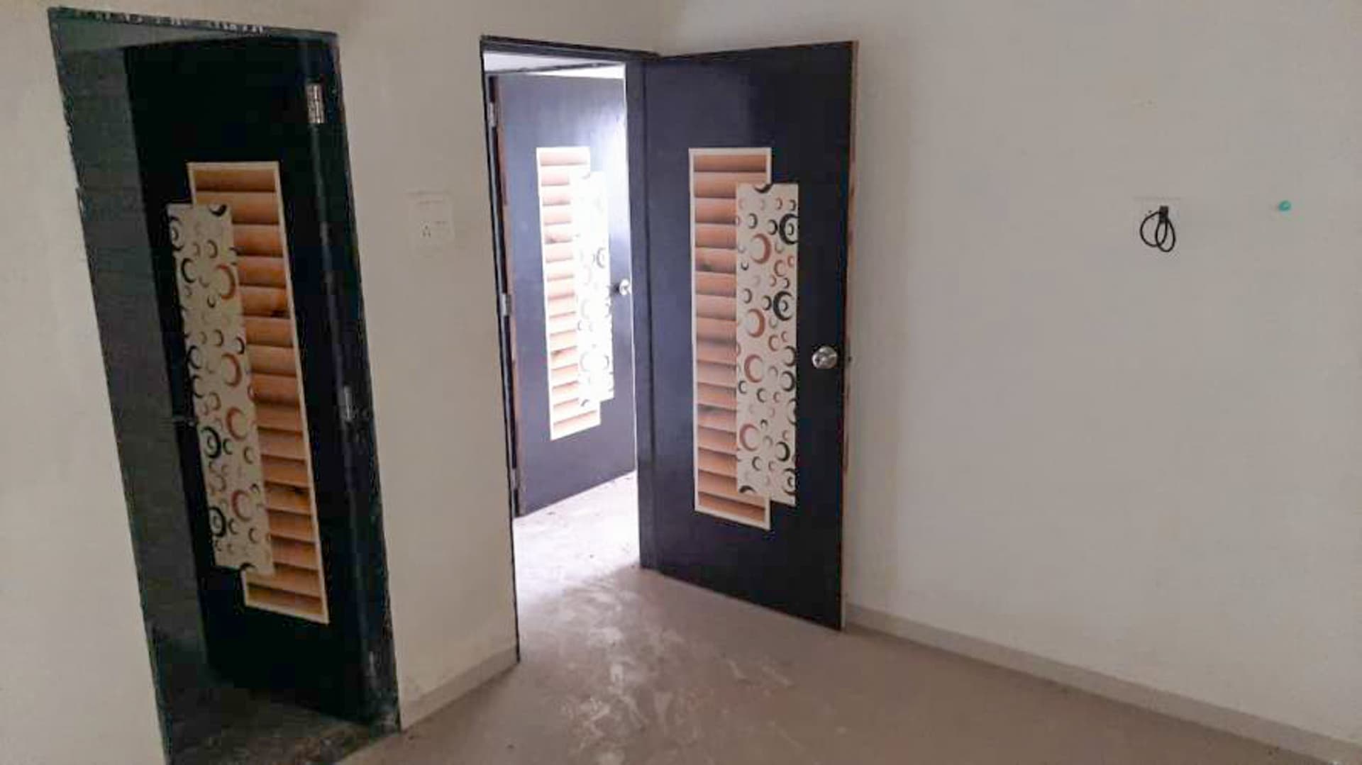 Property Photos 16
