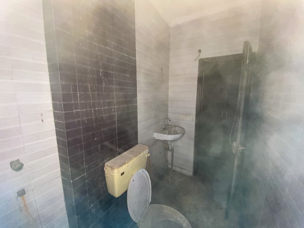 Property Photos 7