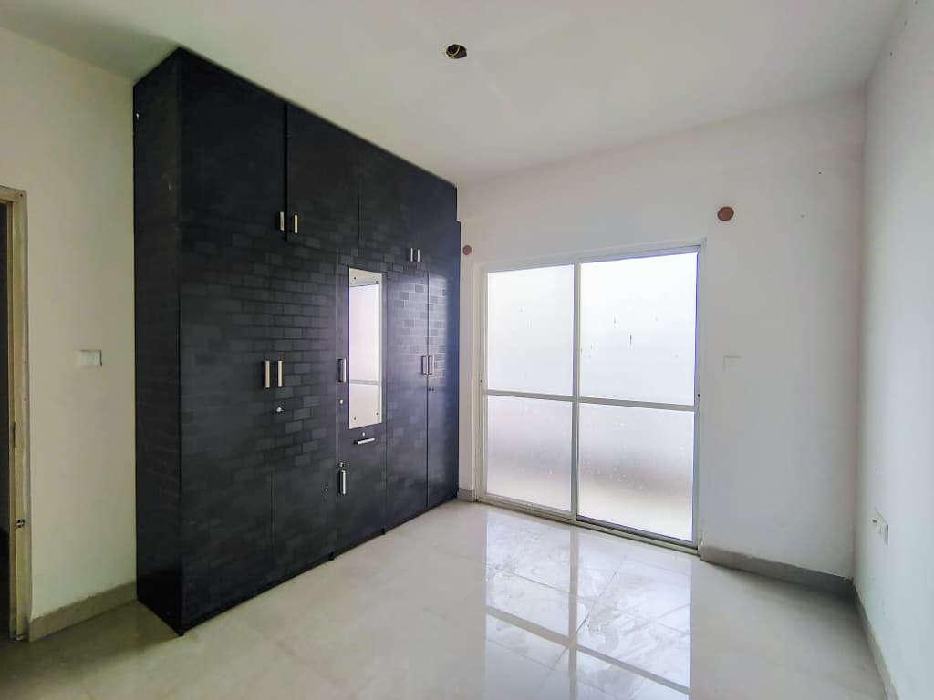 Property Photos 46