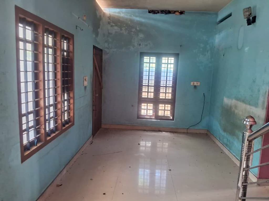Property Photos 8