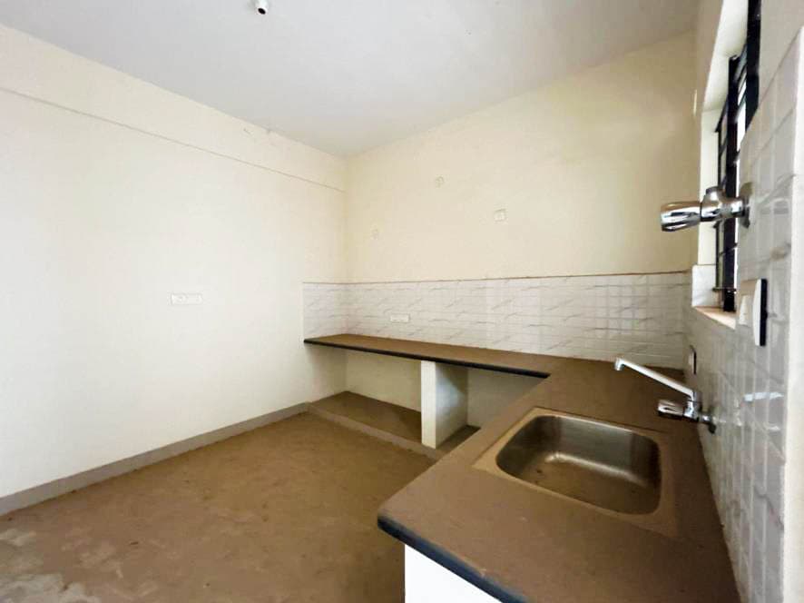 Property Photos 12