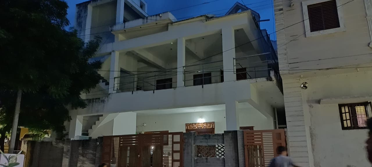 Property Photos 1
