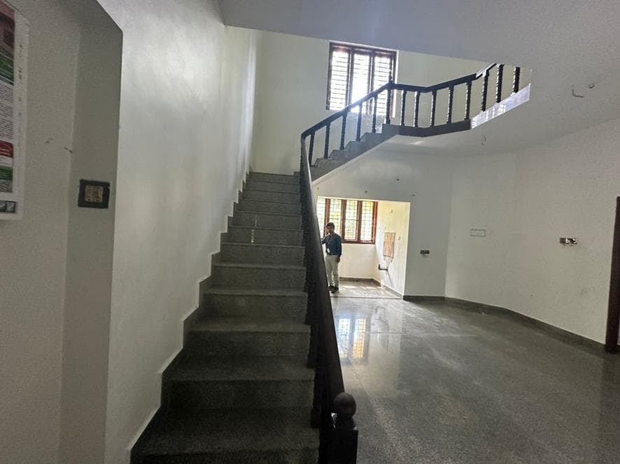 Property Photos 11