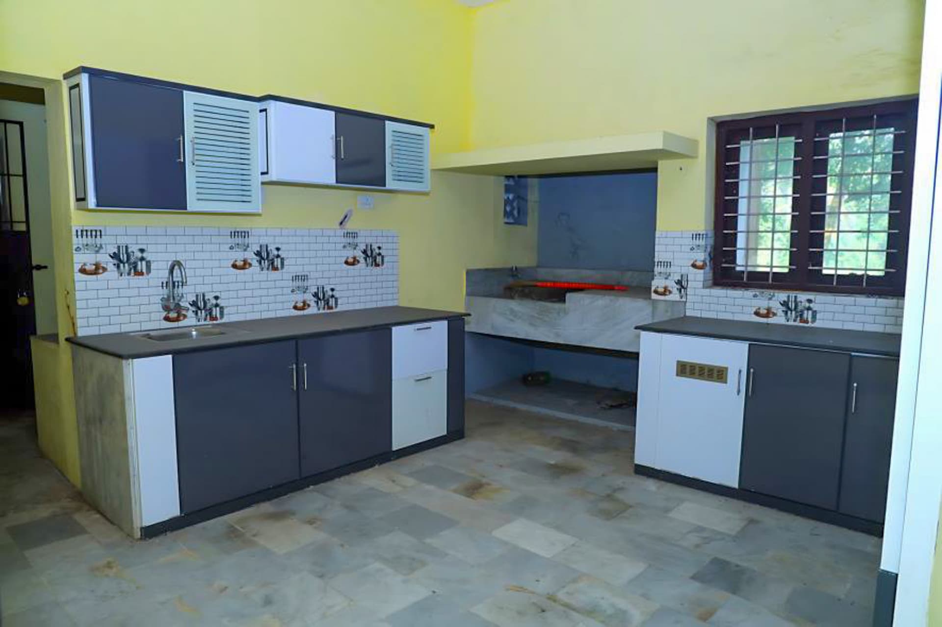 Property Photos 18
