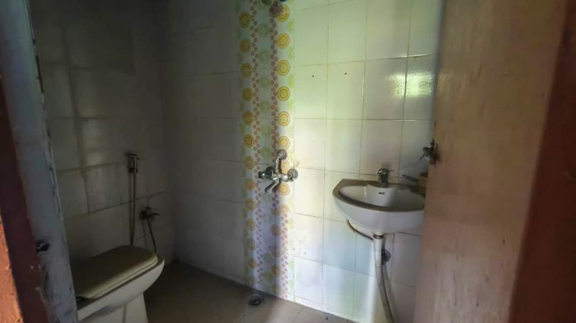 Property Photos 8