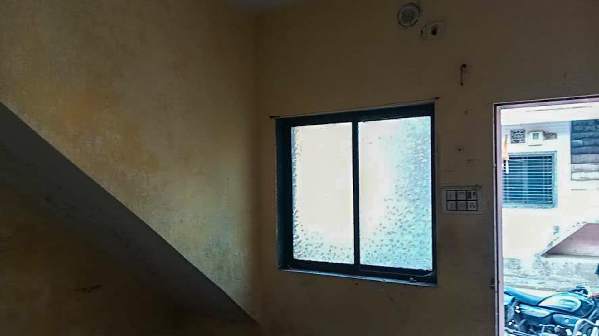 Property Photos 11