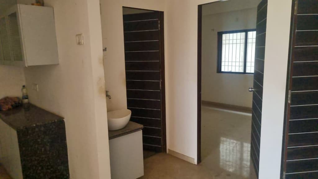 Property Photos 5