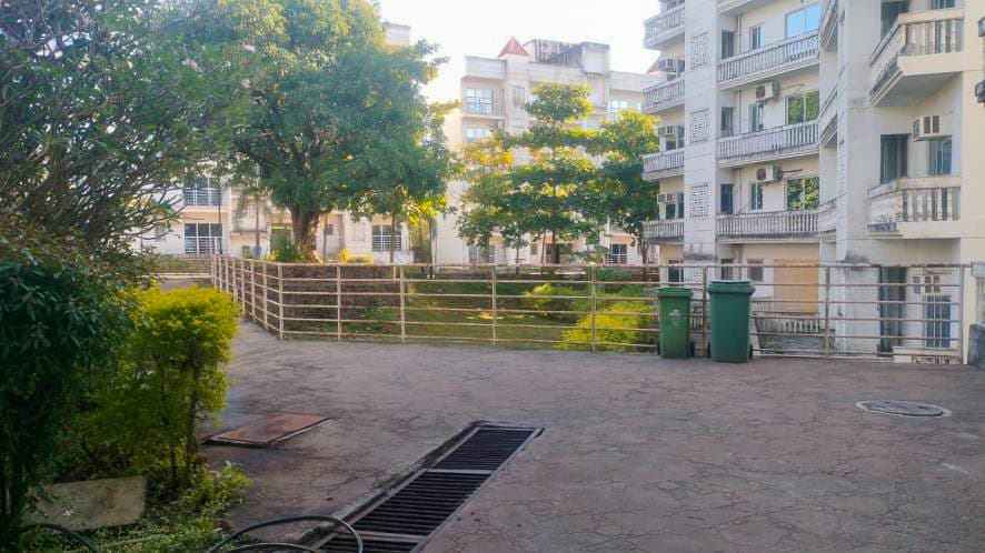 Property Photos 8