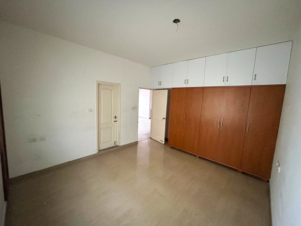 Property Photos 4