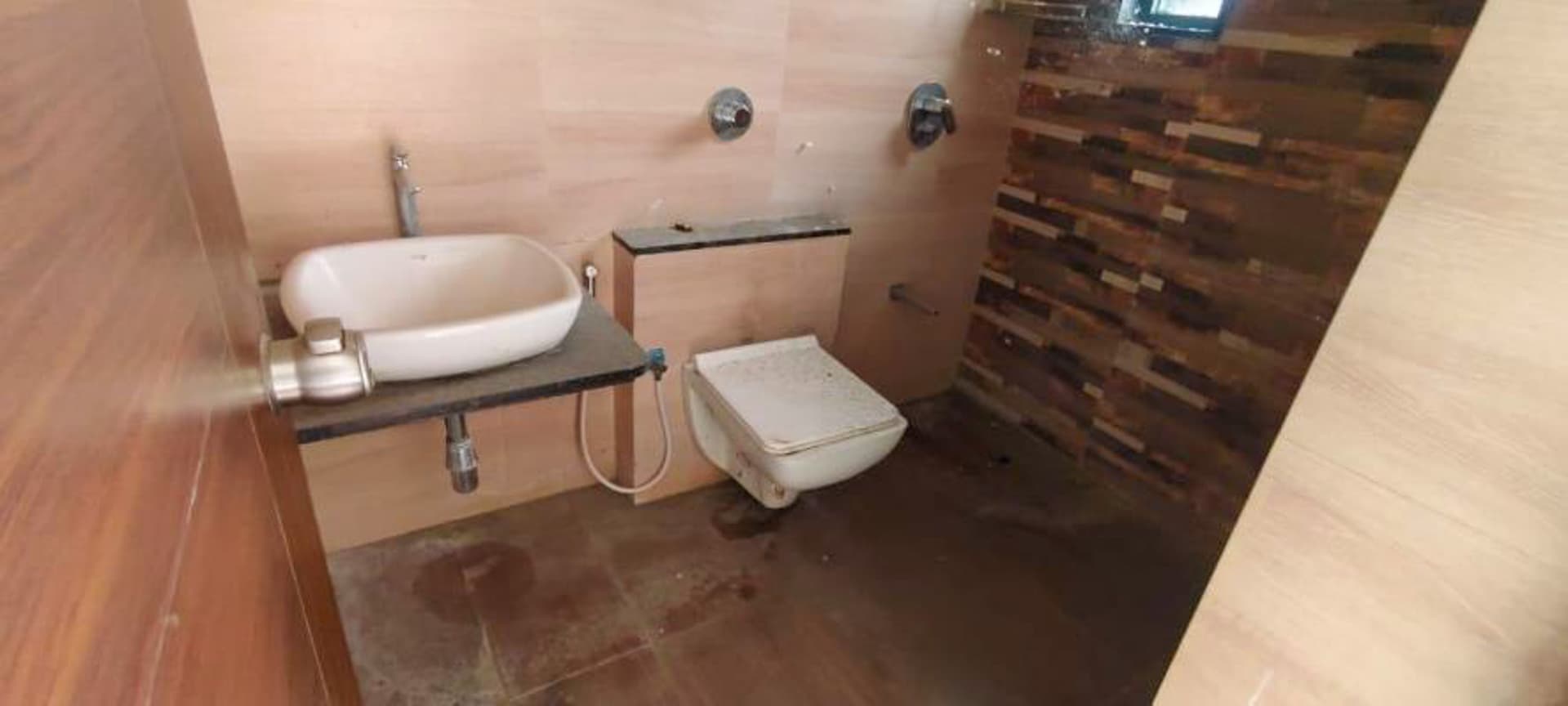 Property Photos 24