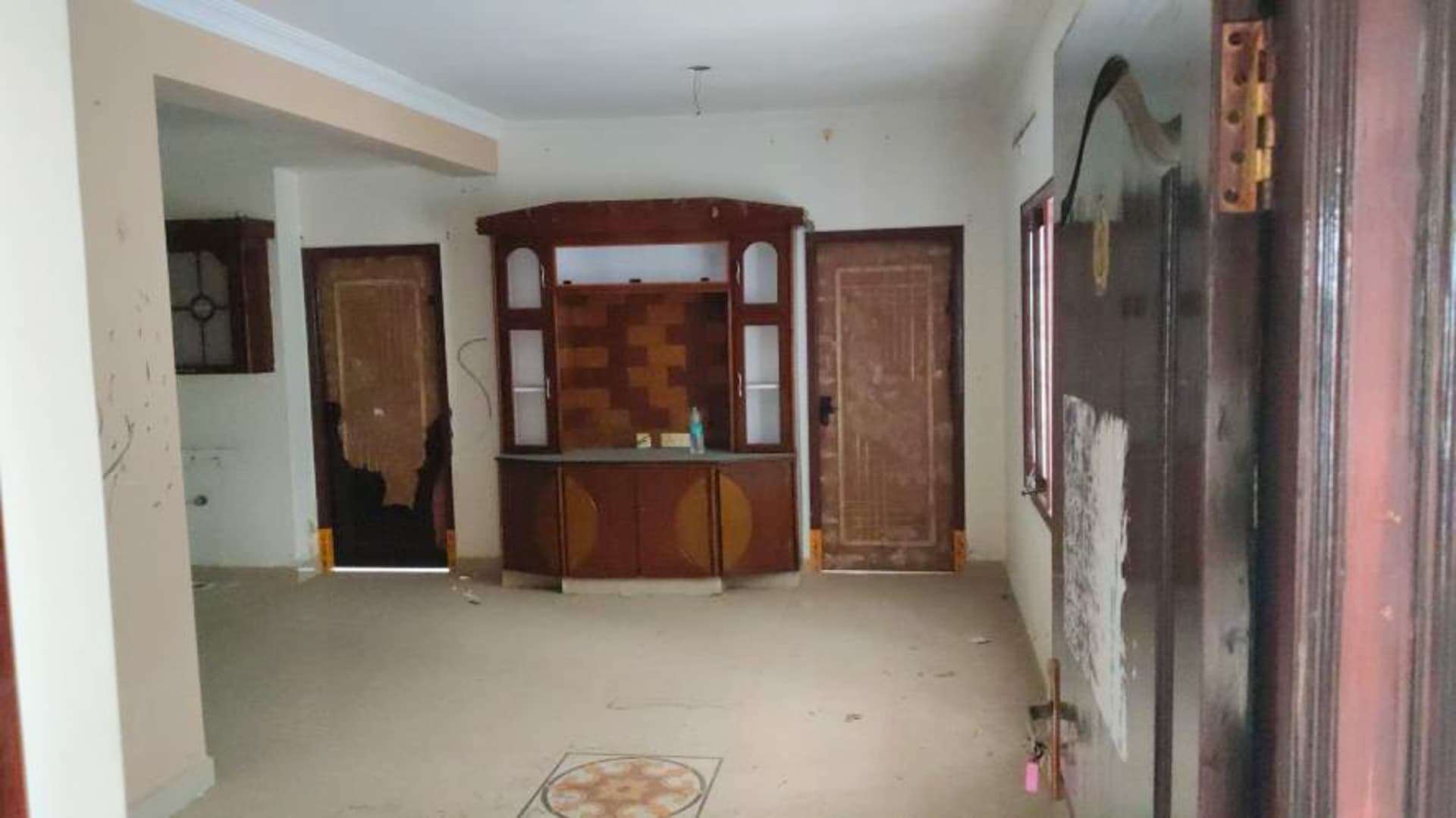 Property Photos 16