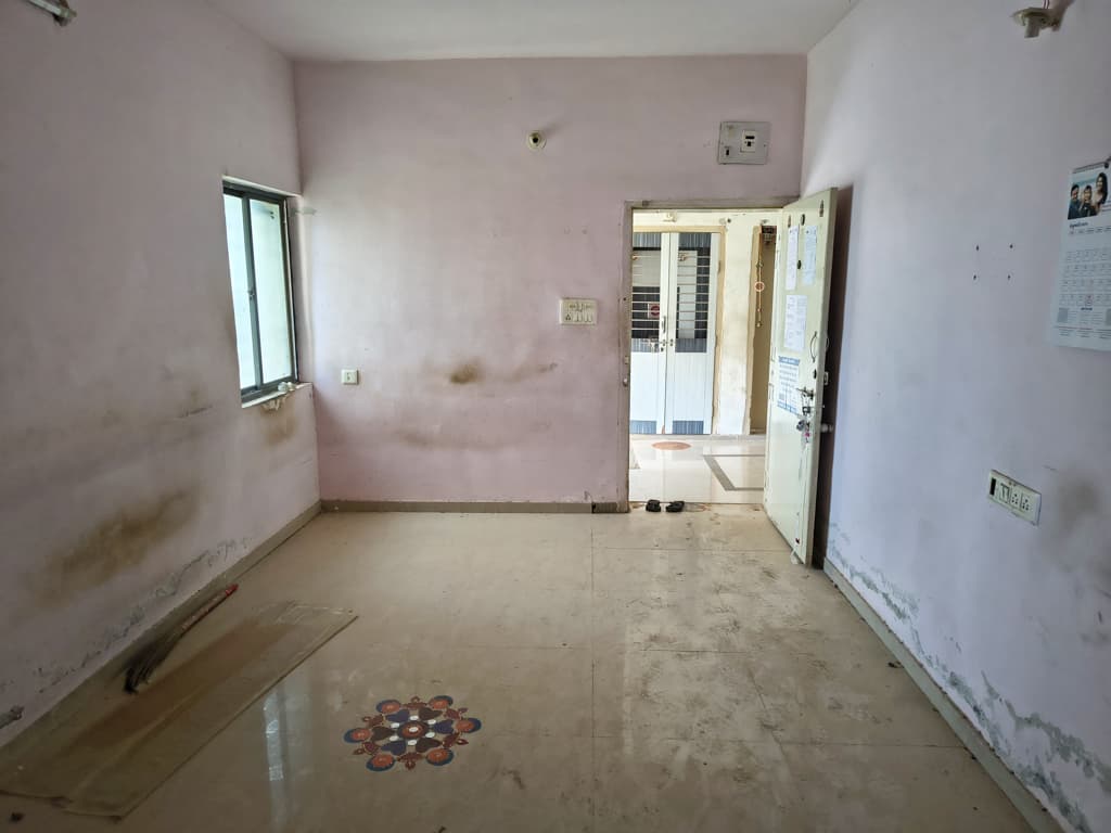 Property Photos 17