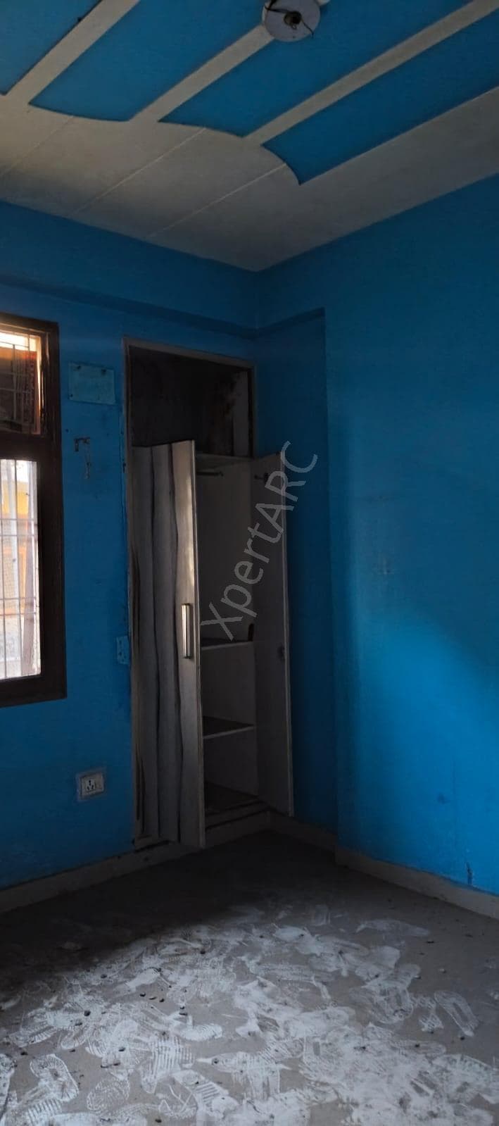 Property Photos 33