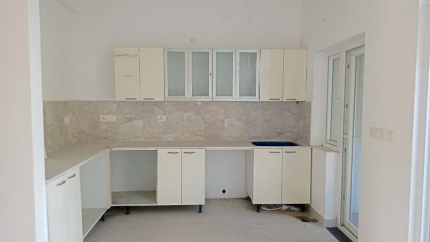 Property Photos 14