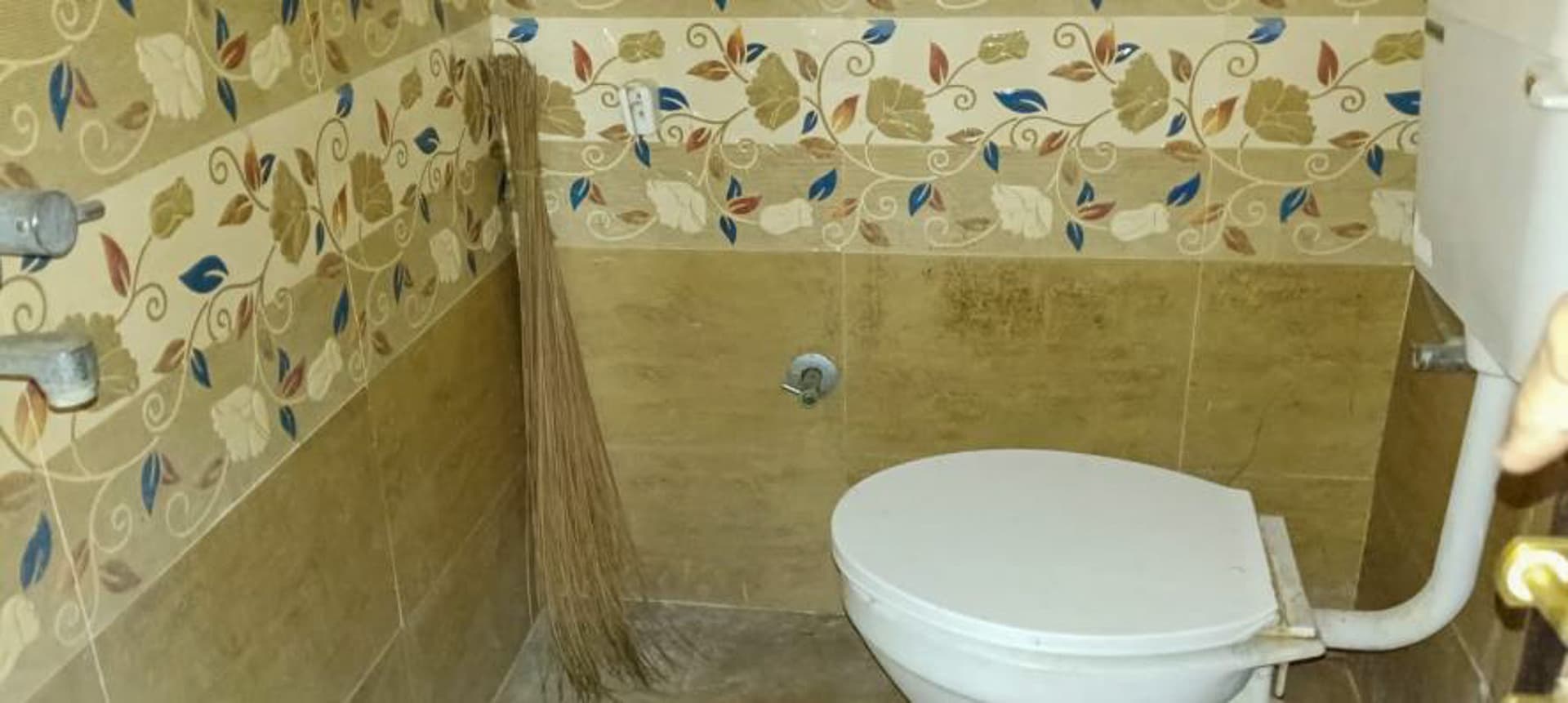 Property Photos 6