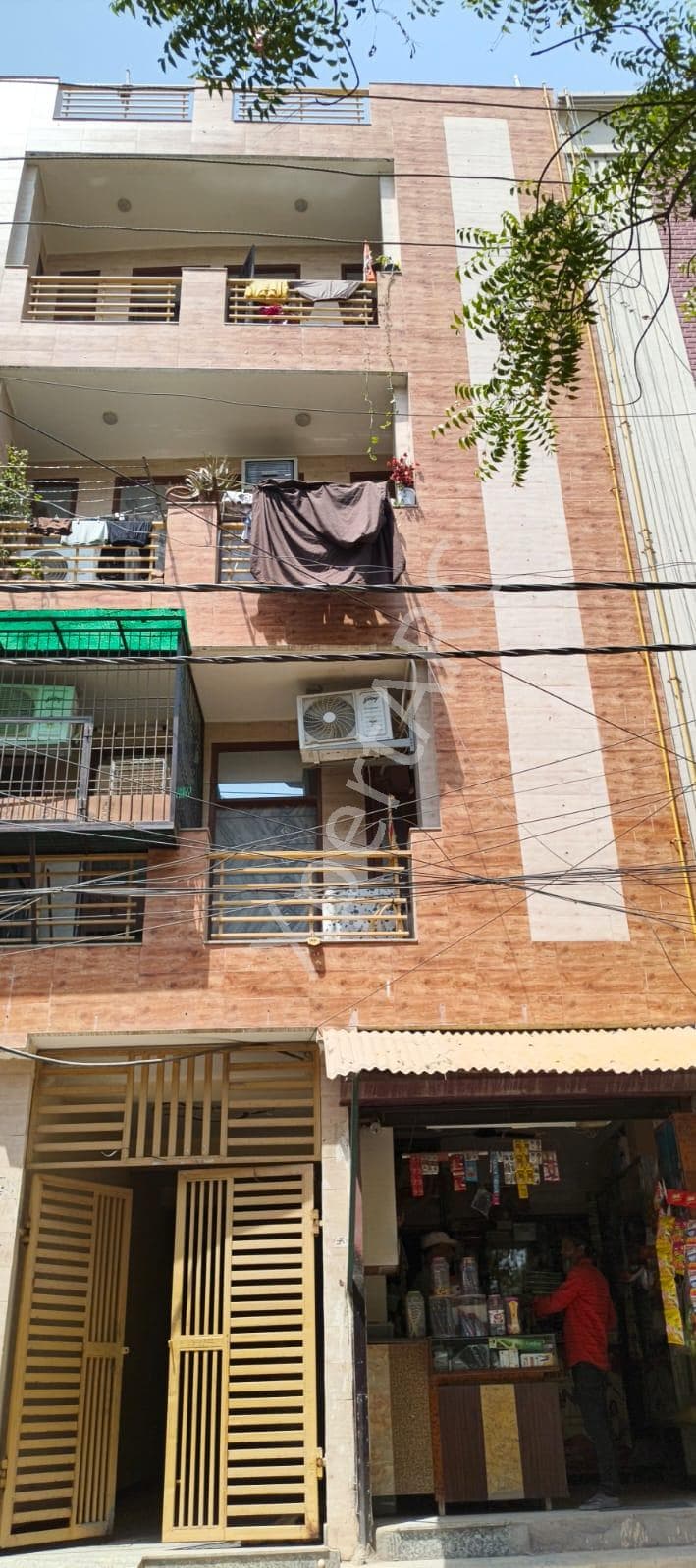 Property Photos 8