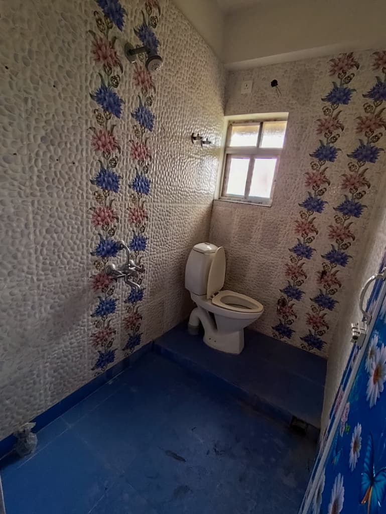 Property Photos 6