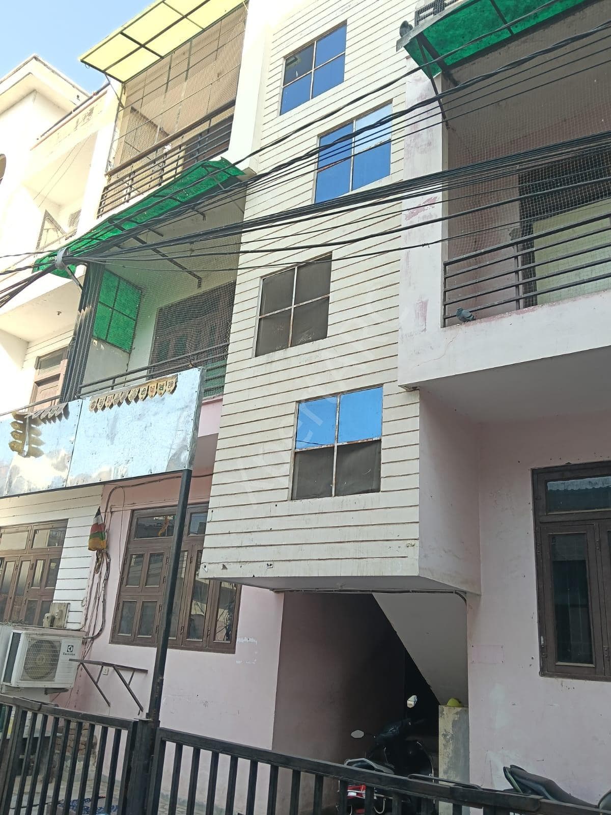 Property Photos 11