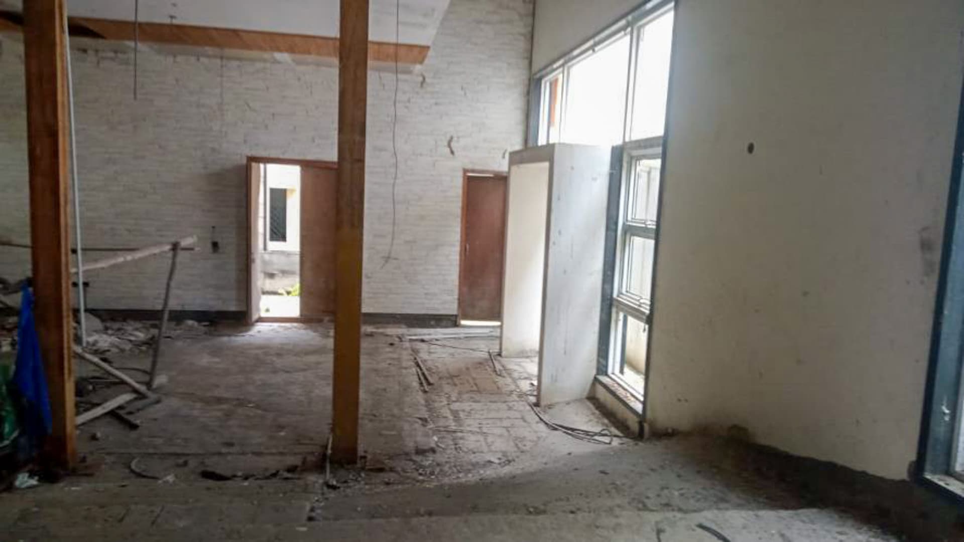 Property Photos 38