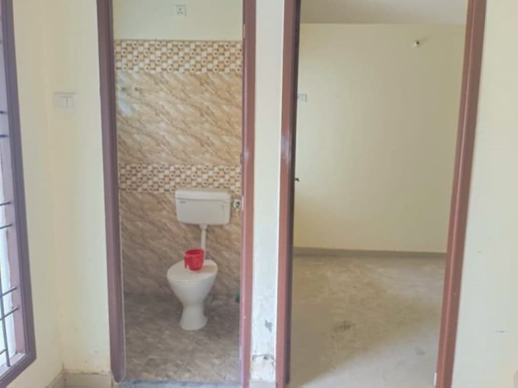 Property Photos 9