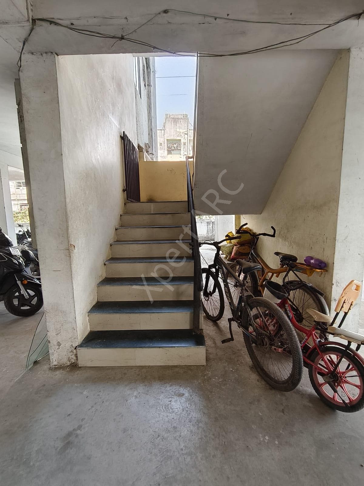 Property Photos 8
