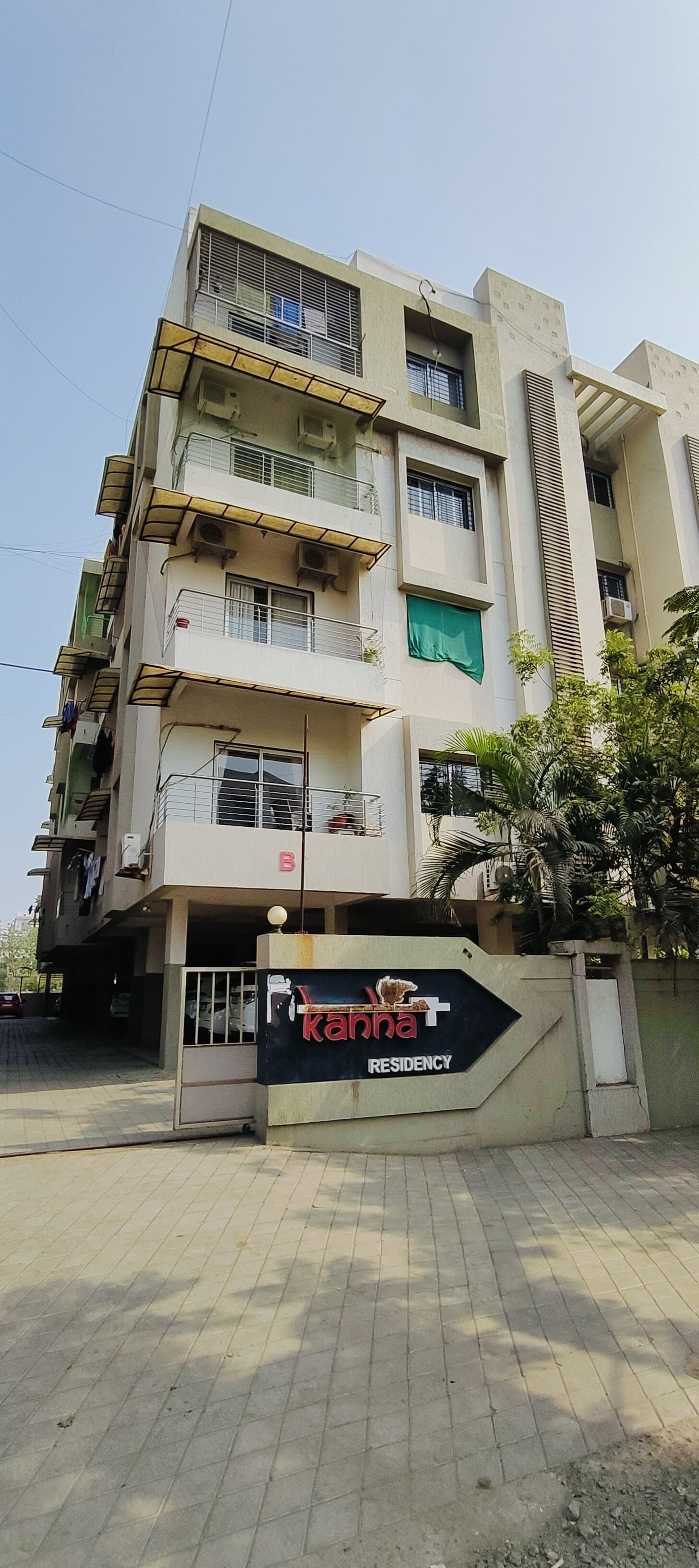 Property Photos 6