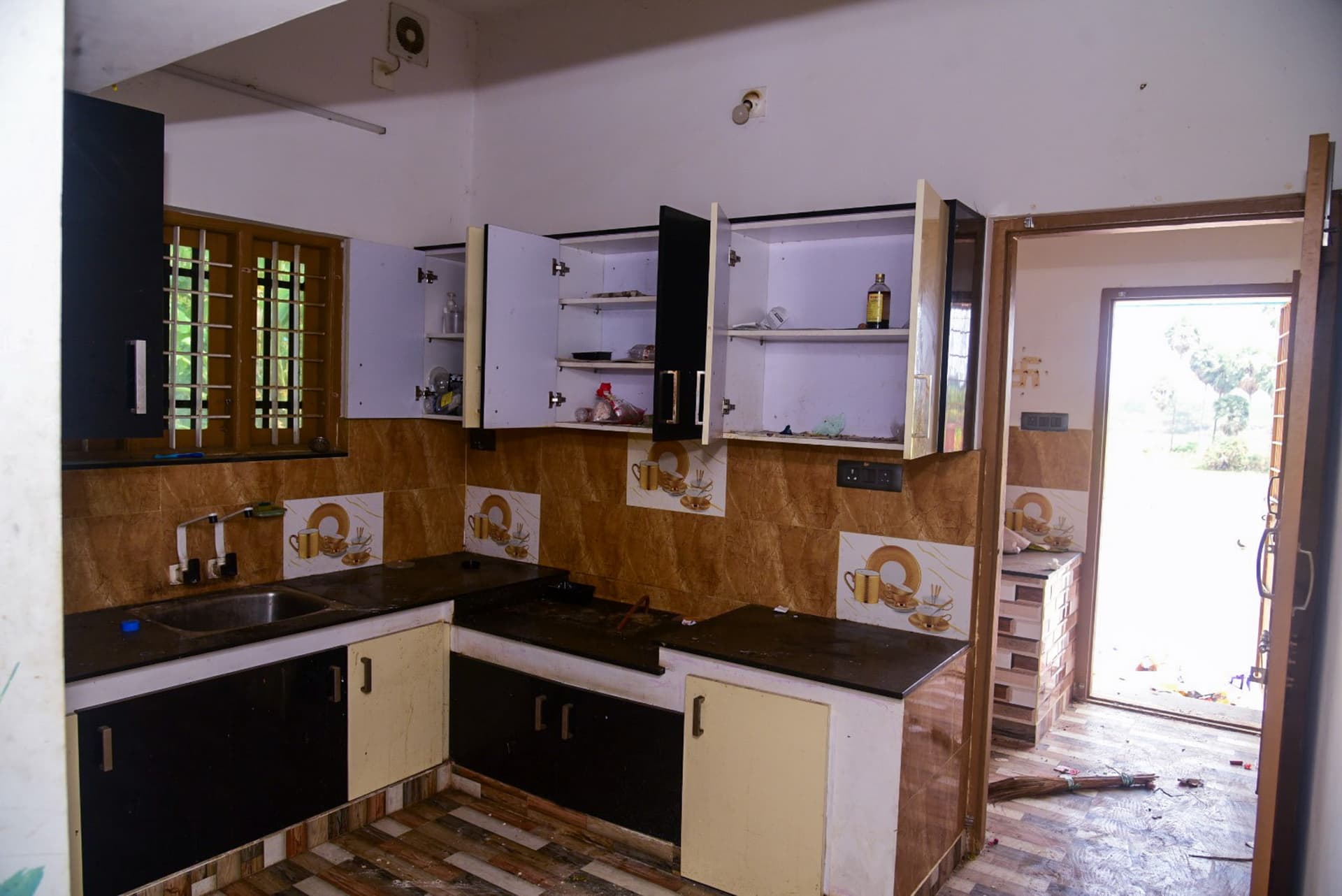 Property Photos 1