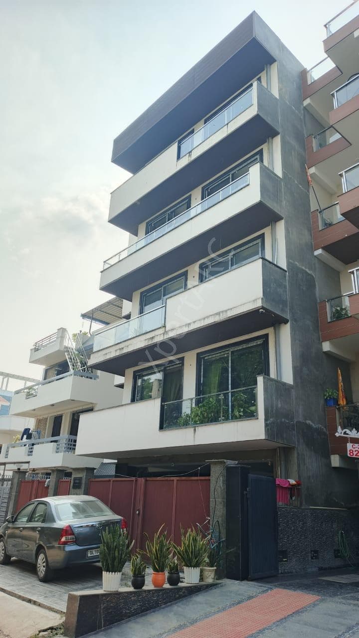 Property Photos 4