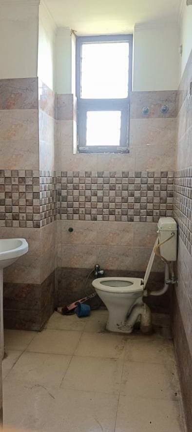 Property Photos 13