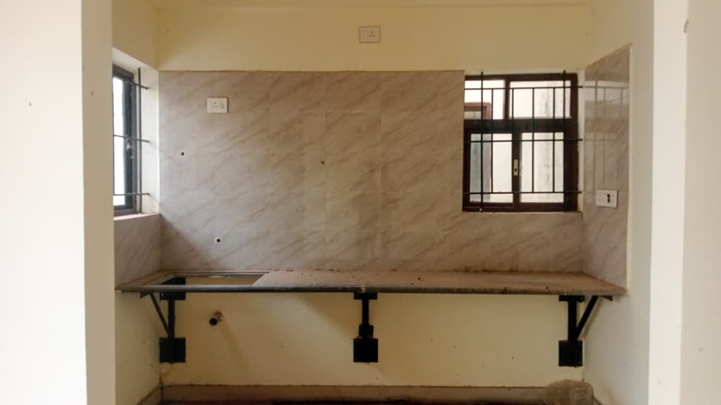 Property Photos 8